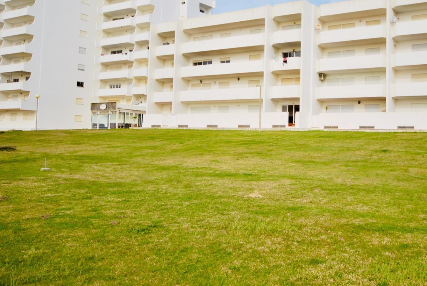 Apartamento Luciana - Beachside, Balcony, Sunset View Ferrel  Exterior foto